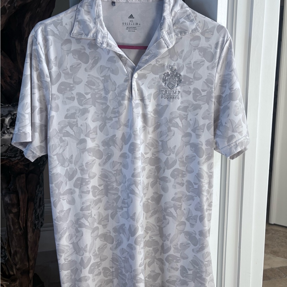 Men’s Adidas Gray Polo Shirt with Classic Collar